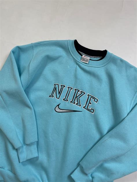 nike vintage sweatshirt